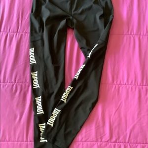 Tap out Leggings for women. Size L